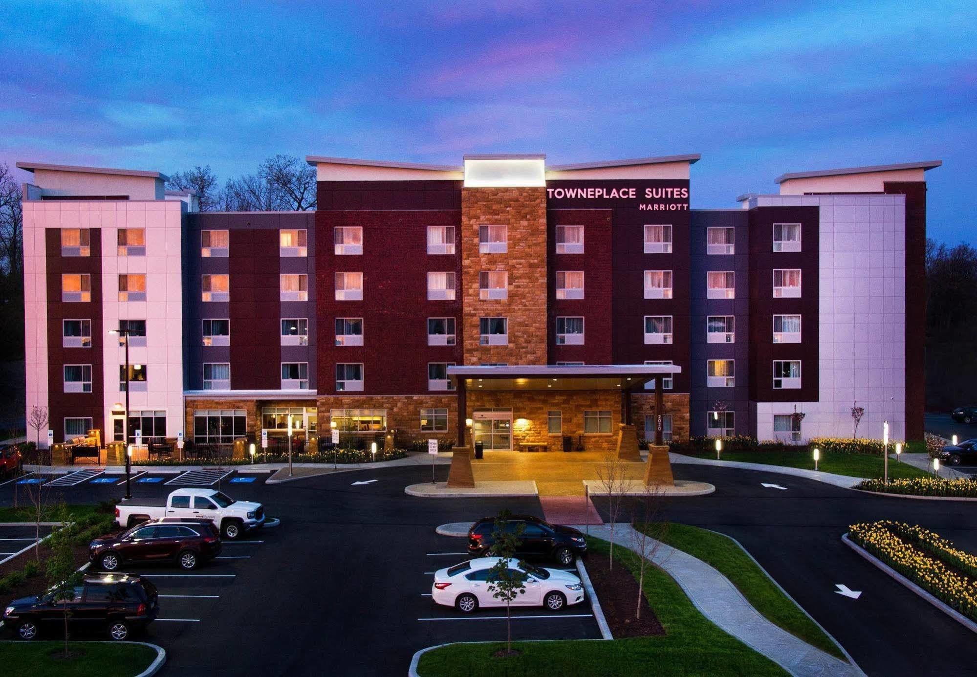 Towneplace Suites By Marriott Pittsburgh Cranberry Township Exterior photo