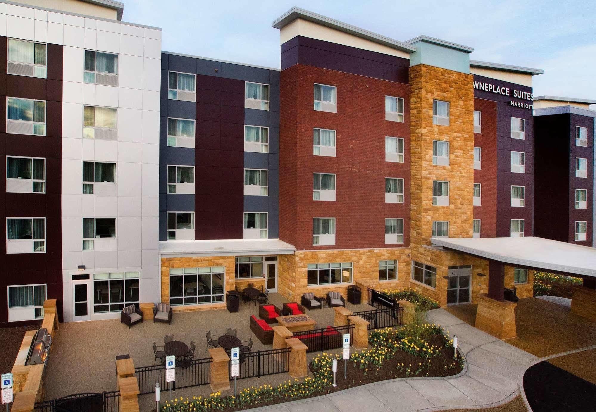 Towneplace Suites By Marriott Pittsburgh Cranberry Township Exterior photo
